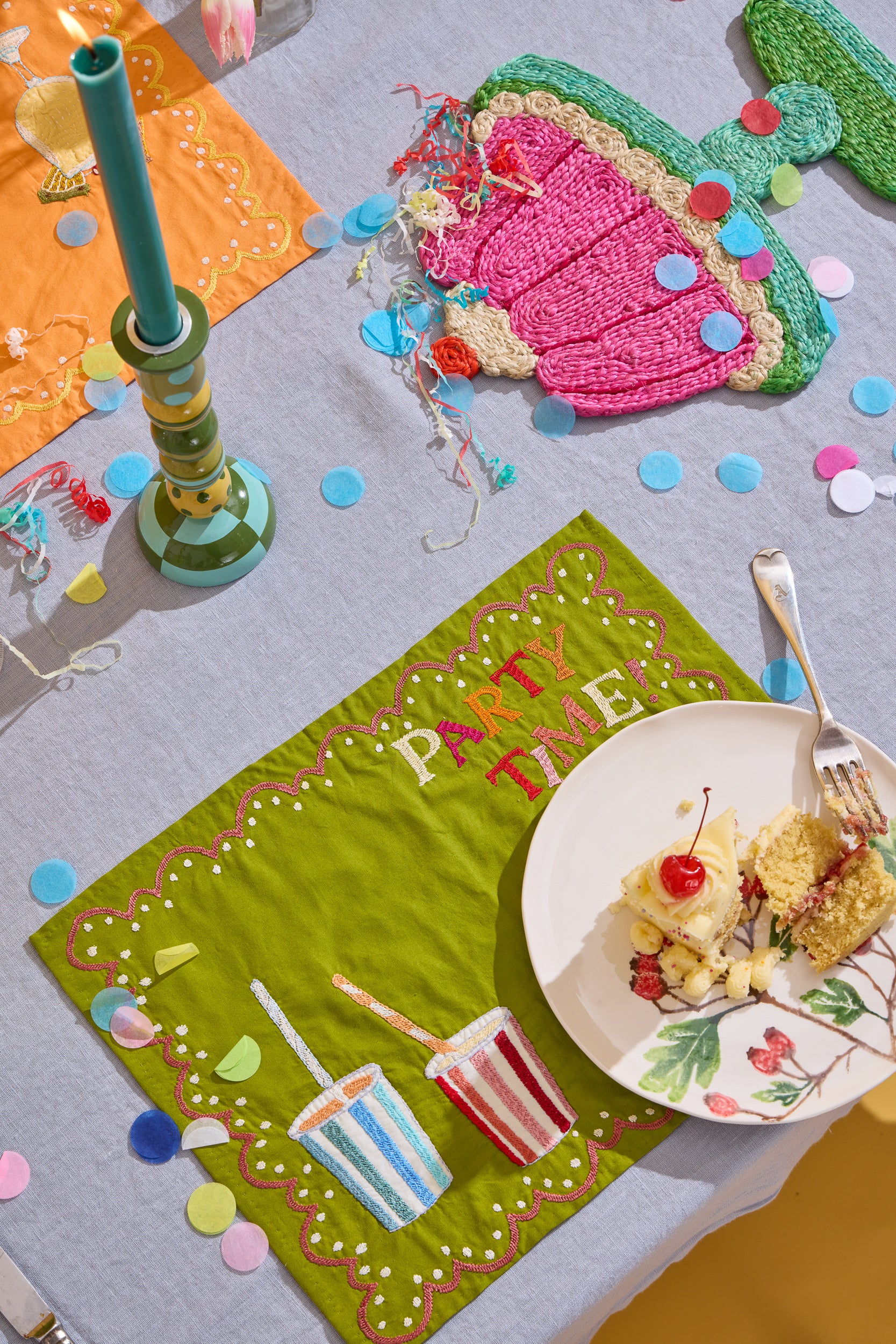 Party Time Place Setting - Image 2